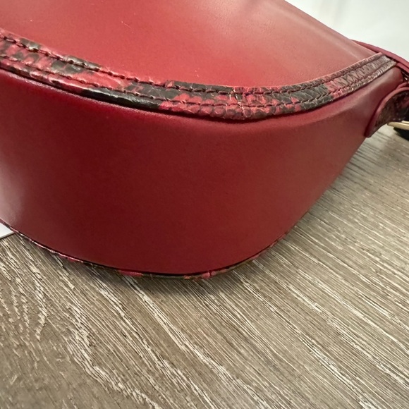 Brahmin Red Leather crossbody bag. - Picture 15 of 16